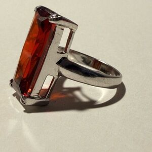 925 Silver Ring with Garnet Gemstone